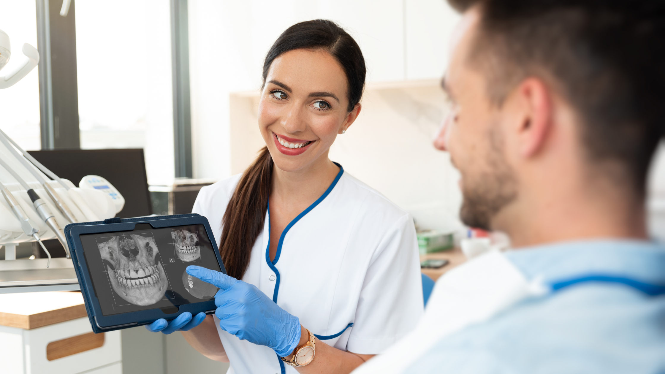 Descubra como a Mira Radiologia em Belo Horizonte eleva o padrão de cuidados odontológicos, oferecendo diagnósticos precisos e tecnologia de ponta para profissionais de odontologia.